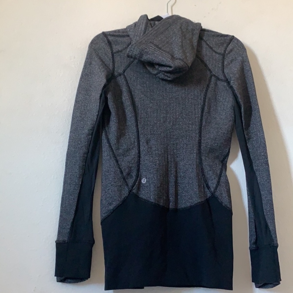 ✔️ Lululemon Daily Practice Jacket - Picture 9 of 10